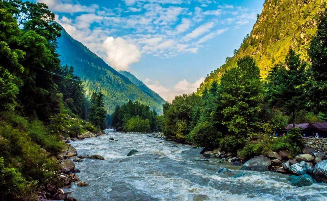 Read more about the article Heaven on Earth: Exploring the Enchanting Beauty of Himachal Pradesh